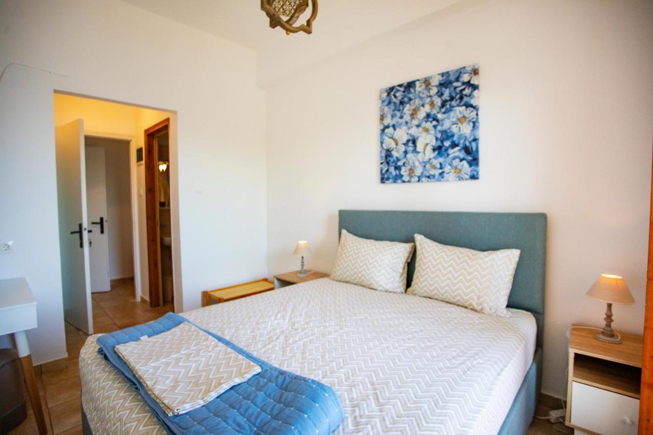 Notos Sea Front Apartment Глоса Екстериор снимка